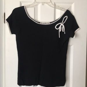Black Short Sleeve Bow Sweater
